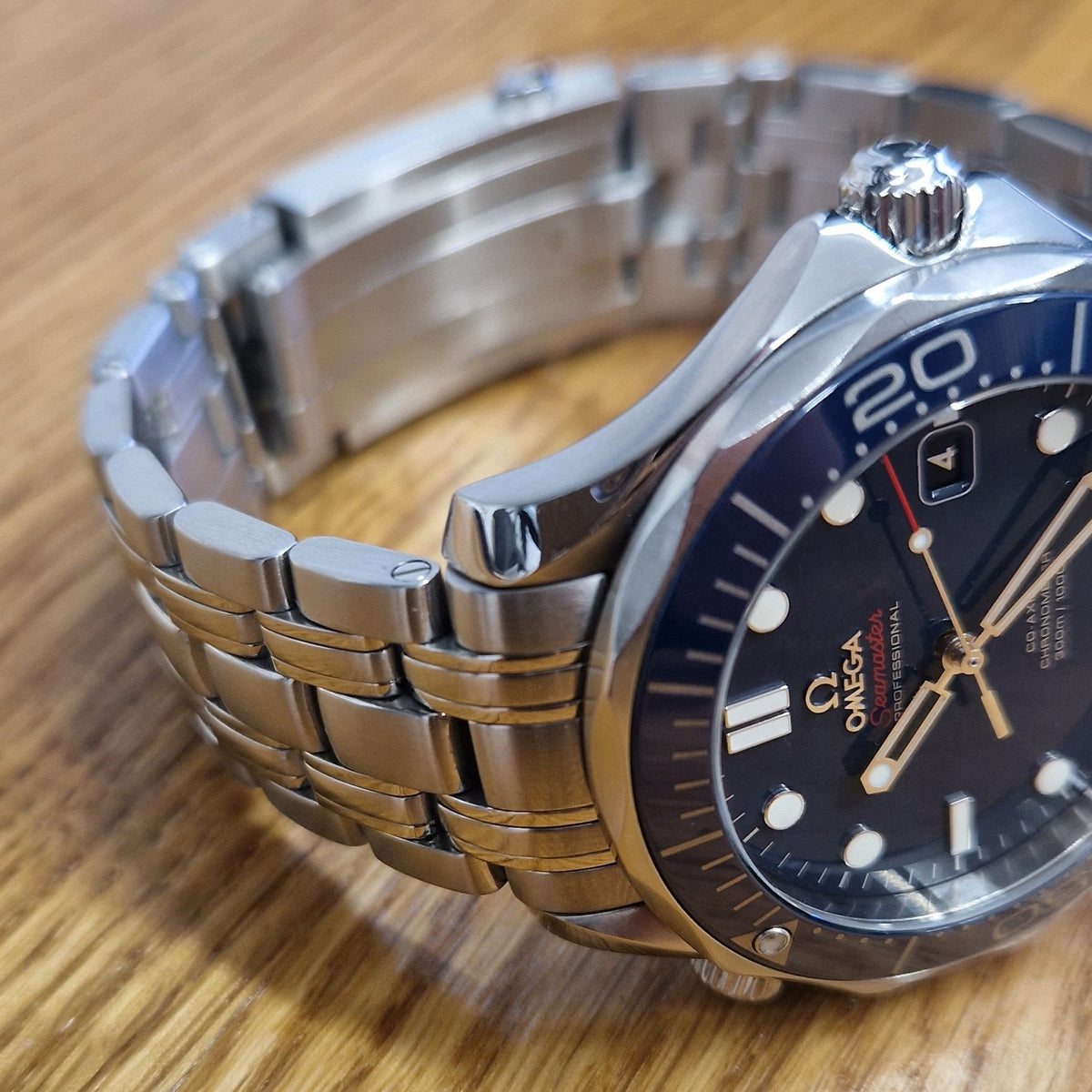 Omega Seamaster Diver 300