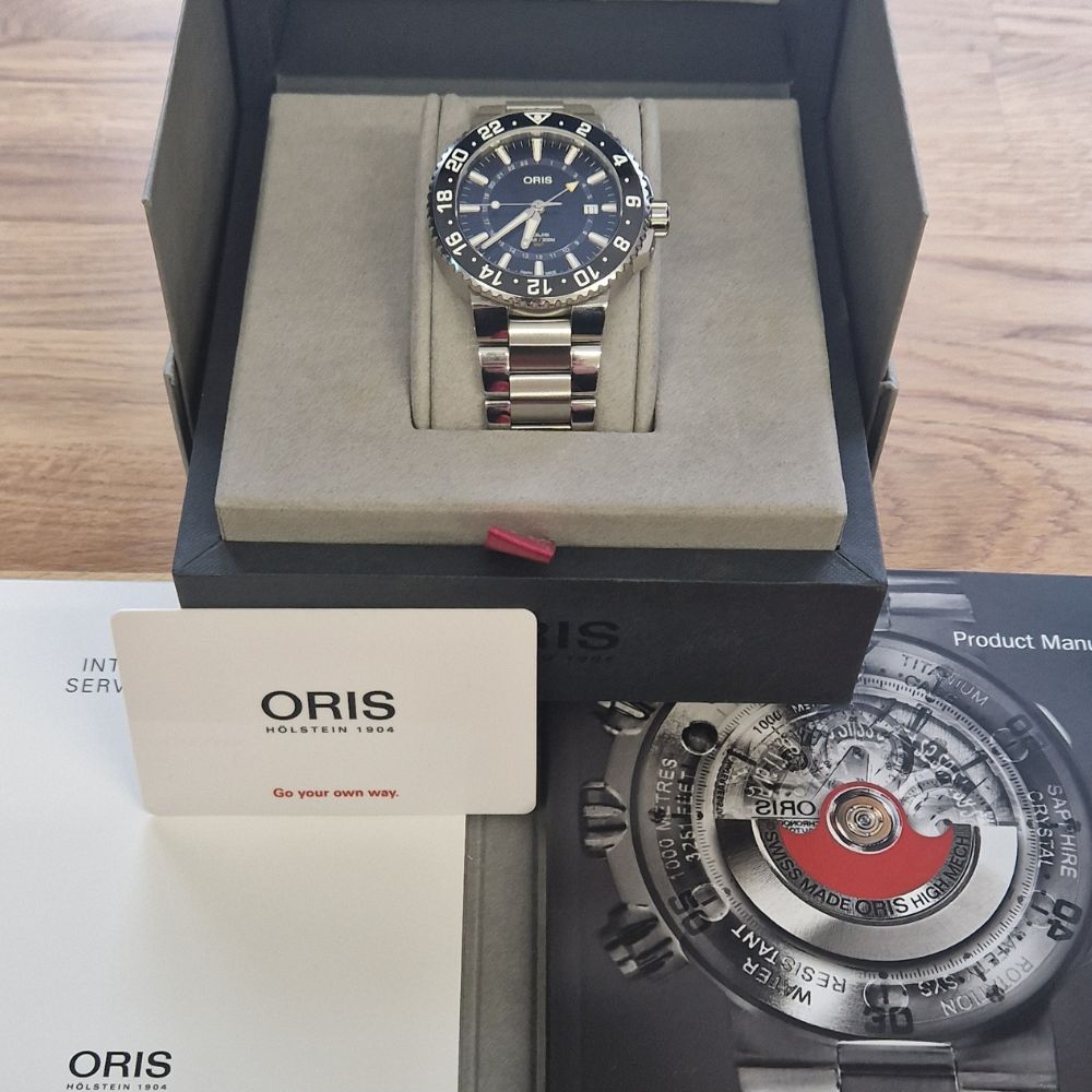 Oris Aquis GMT Date