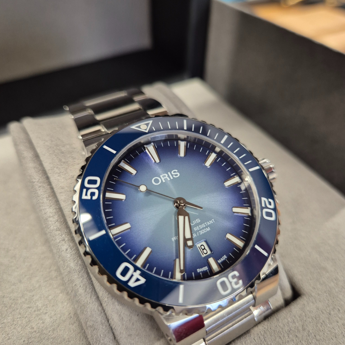 Oris Aquis Date Lake Baikal