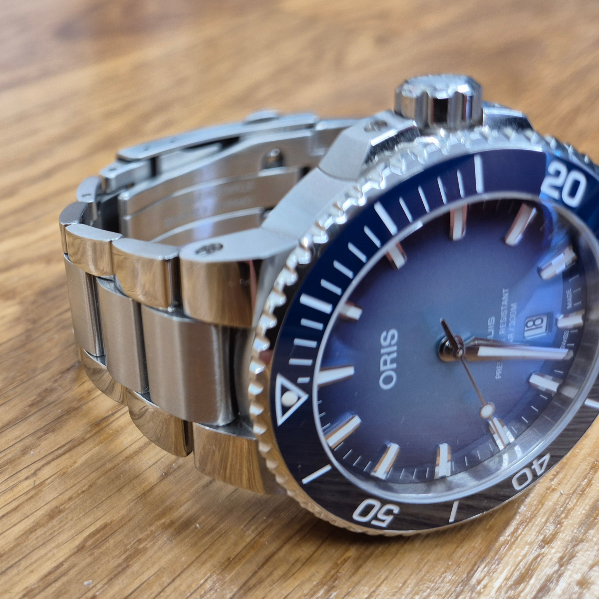 Oris Aquis Date Lake Baikal